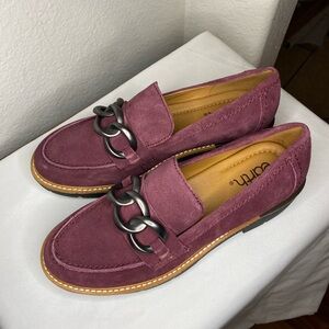Earth Women’s Suede Chain-Accent Loafers in Burgundy